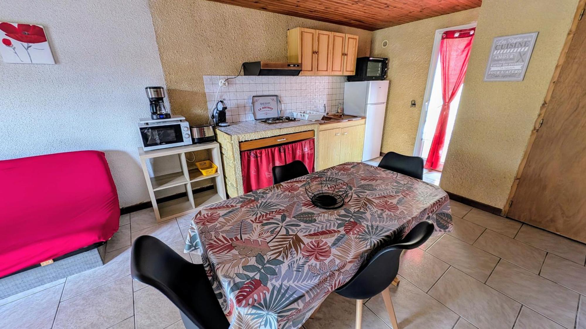 Gite La Capelle Roquefort Des Corbieres Sigean Narbonne Aude Номер фото