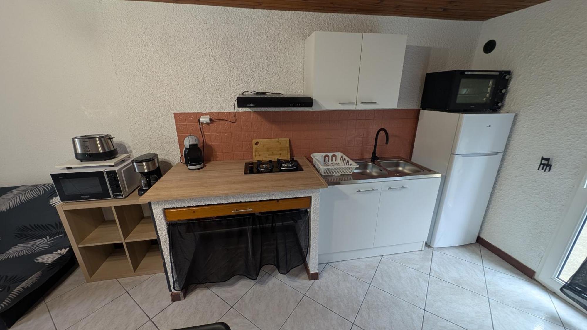 Gite La Capelle Roquefort Des Corbieres Sigean Narbonne Aude Номер фото