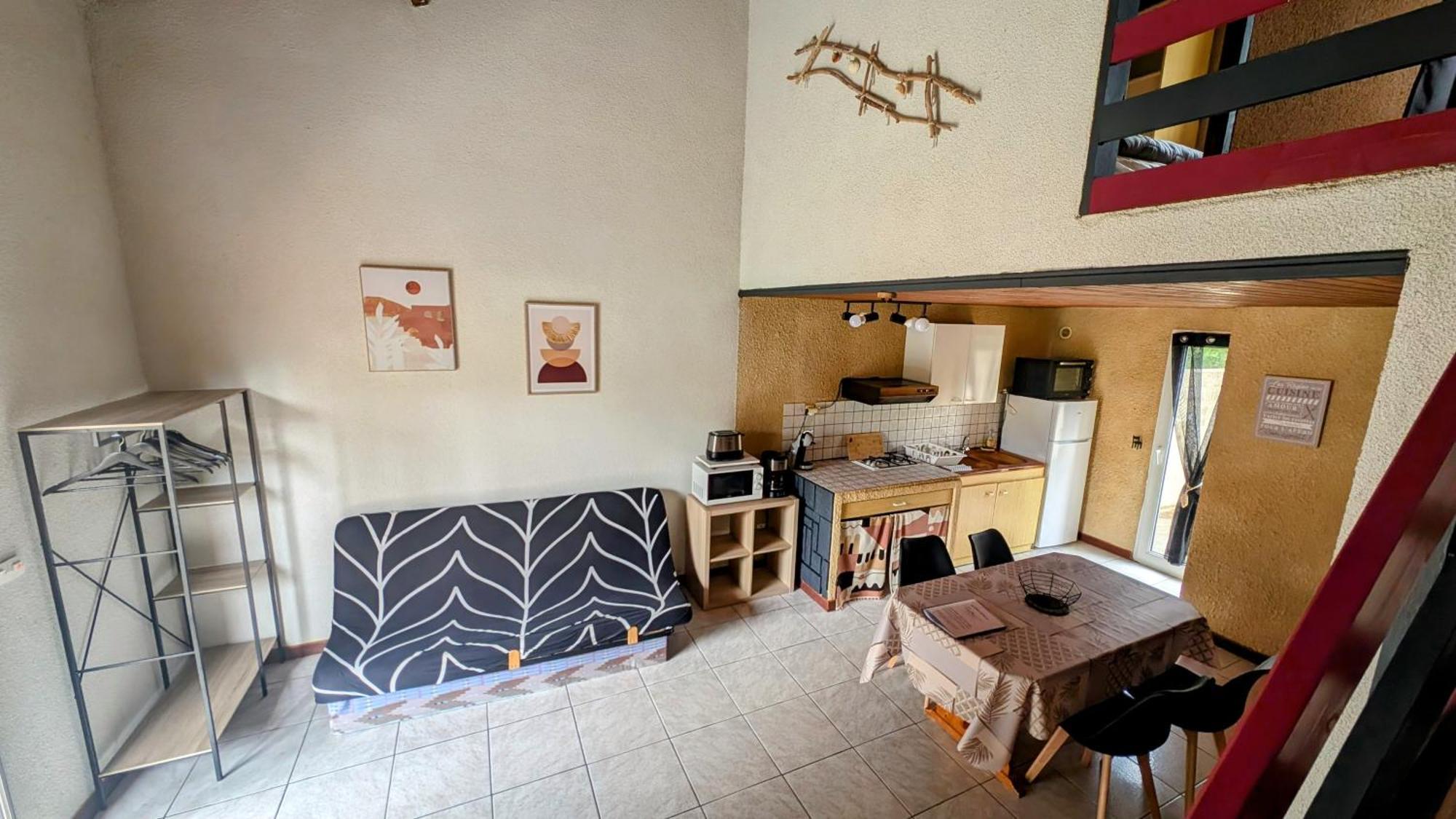 Gite La Capelle Roquefort Des Corbieres Sigean Narbonne Aude Номер фото
